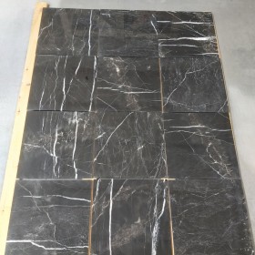 ALEXANDER BLACK 60X60 2 CM  2 cm
