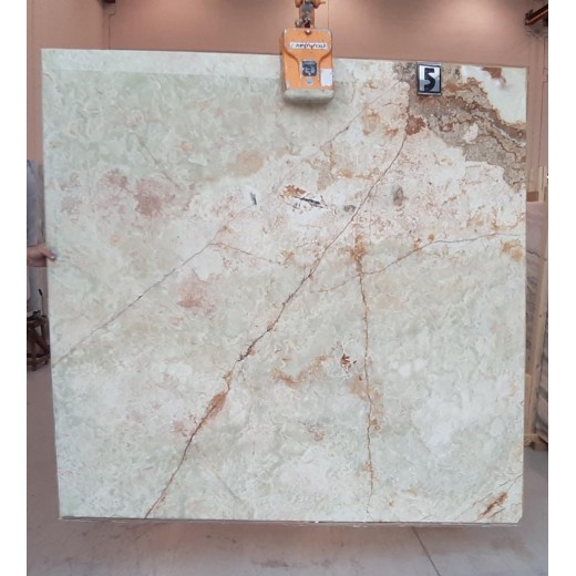WHITE SPIDER ONYX