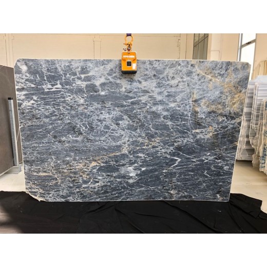 CALACATTA SILVER