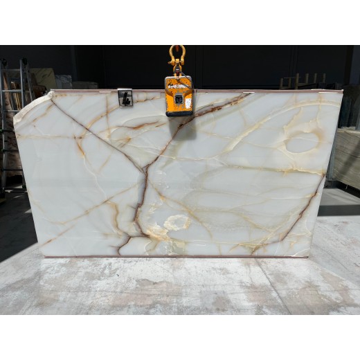 ONICE BIANCO GOLD VEIN