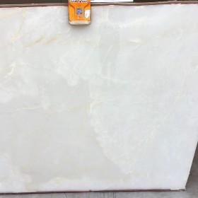 WHITE ONYX  2 cm