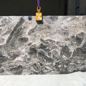 BRECCIA SUPREMA  2 cm