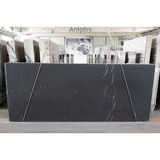 NERO MARQUINA