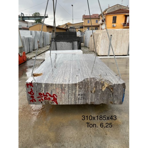 TRAVERTINE TITANIUM