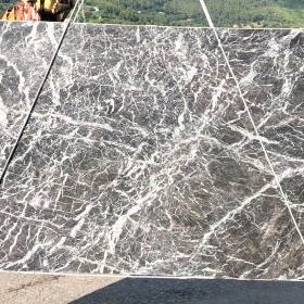 GRIGIO CARNICO  2 cm