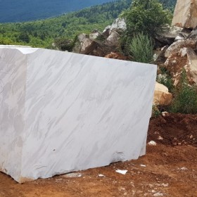 VOLAKAS WHITE MARBLE BLOCK