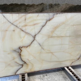 ONICE BIANCO GOLD VEIN  2 cm