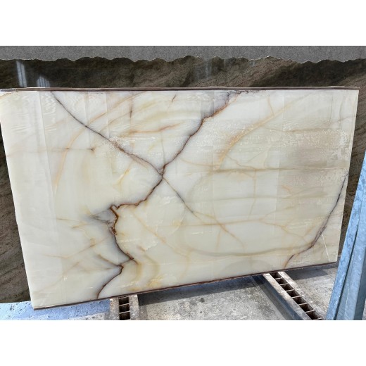 ONICE BIANCO GOLD VEIN