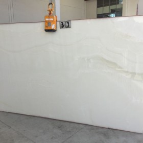 WHITE ONYX  2 cm