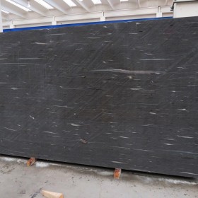 CYGNUS BLACK  2 cm